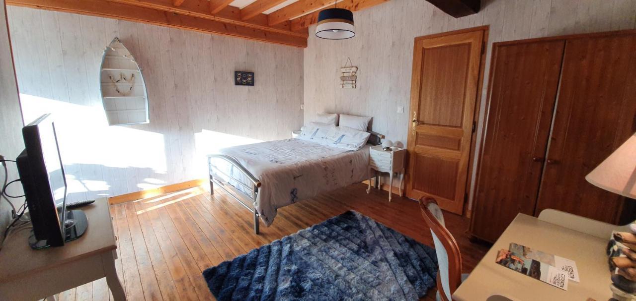 Hotel Le Relais de la Comté à Portbail Extérieur photo